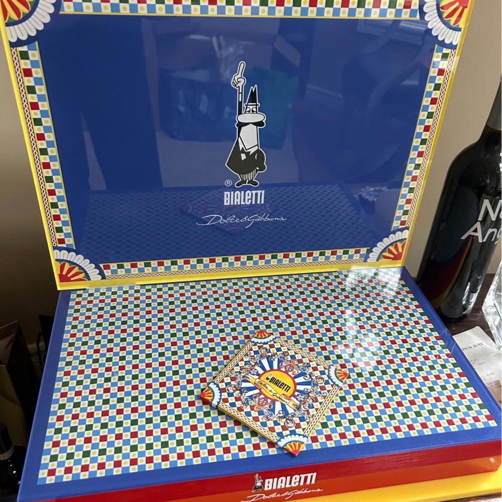 Dolce & Gabbana Bialetti coffee stand